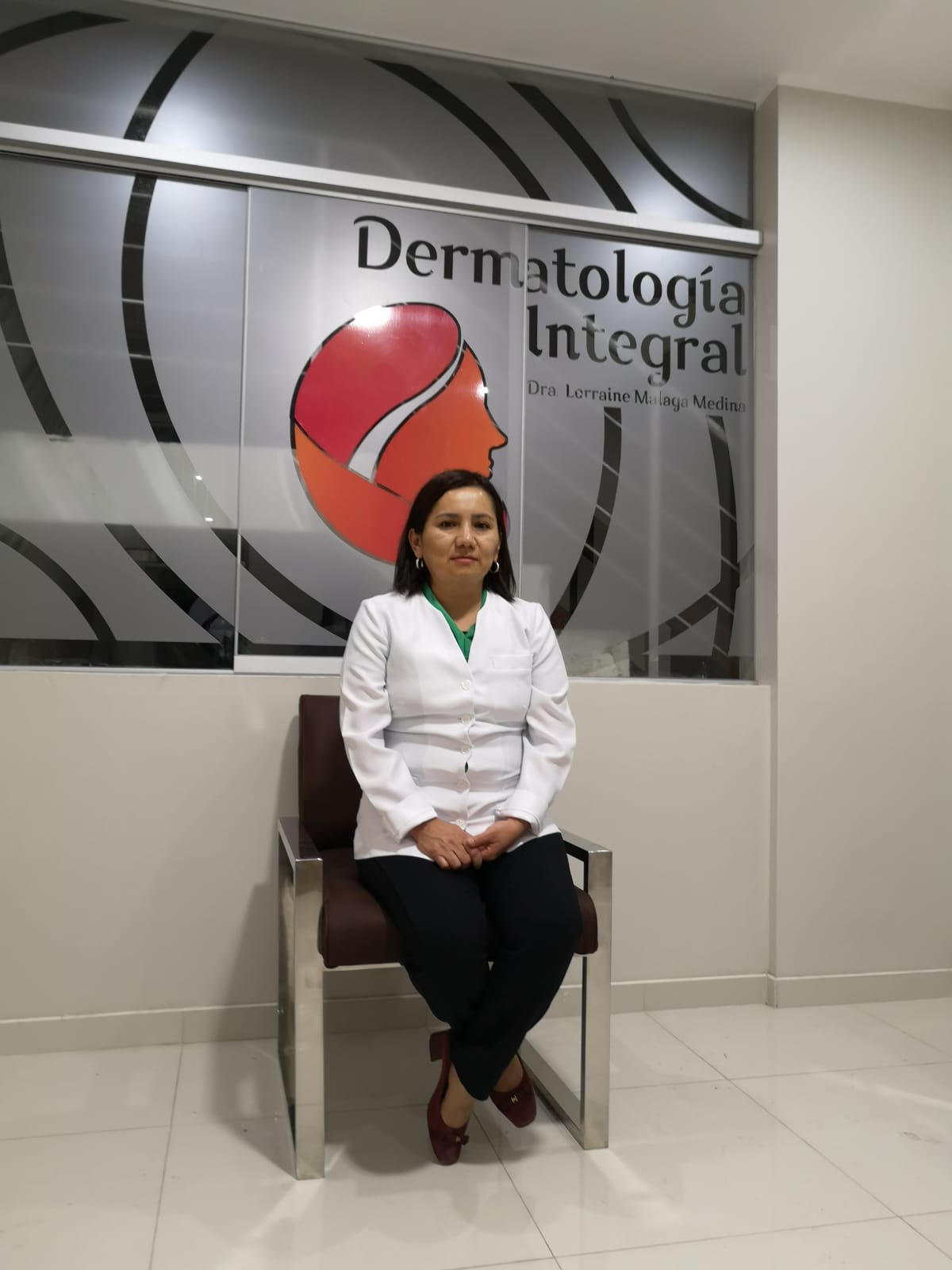 Imagen perfil del doctor Lorraine Málaga
